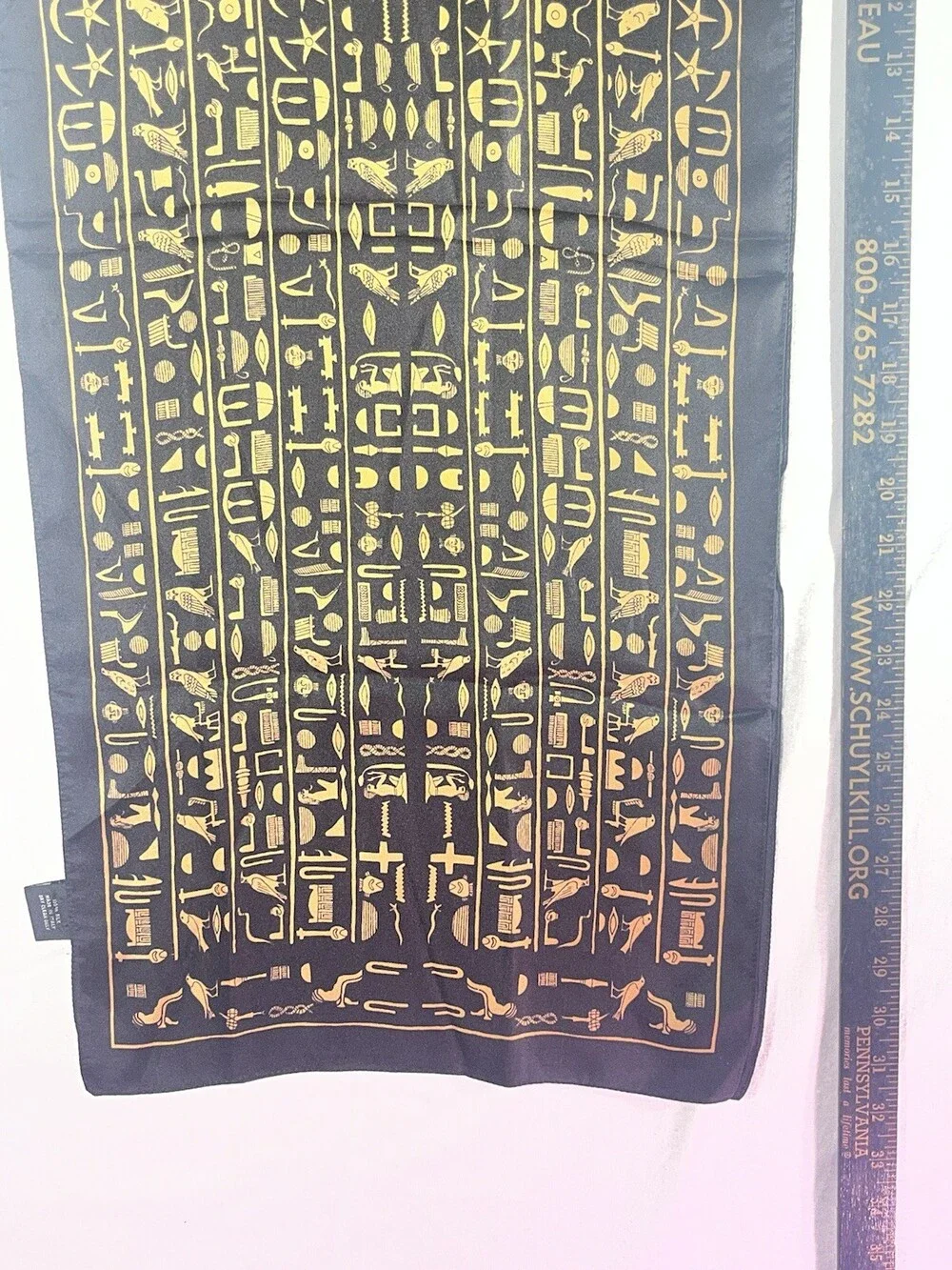 The British Museum London Italian Silk Egyptian Hieroglyphics Scarf Black NICE!